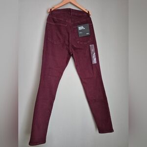 Silver Jeans Women's Skinny Jeans in Burgundy